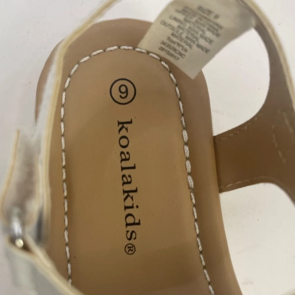 Koala Kids Little Girls White Patten Leather Sandals with Flower Bow‎ Size 9